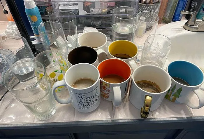 30 Shocking And Disgusting Depictions Of Extreme Laziness