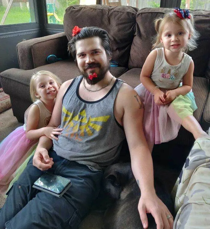 655F1Be4A0Bf2 Dads Alone With Kids