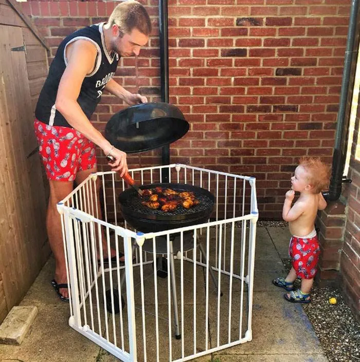 Dads Alone With Kids 14 655F0D835Dc76 700