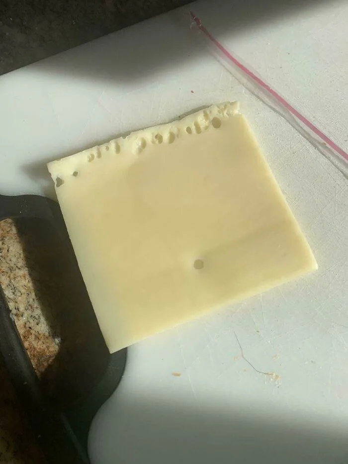 30 Unluckiest Moments Captured In People's Food Purchases