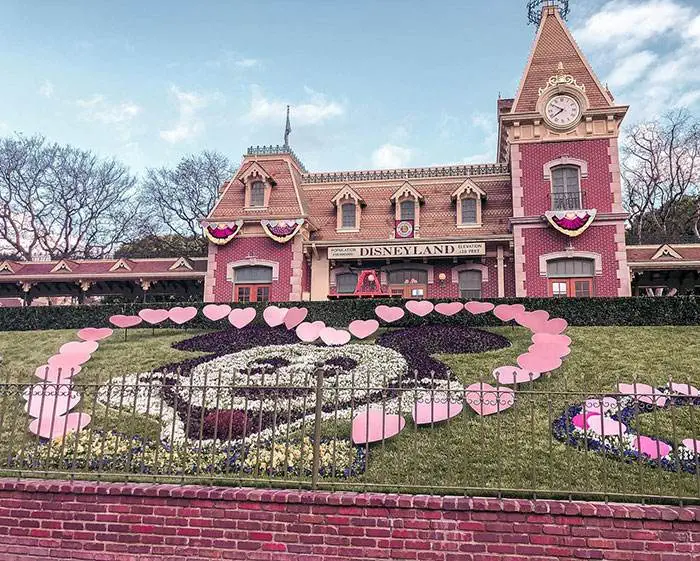 Creative Valentines Day Decorations 56 65C5E8C8B00F4 700