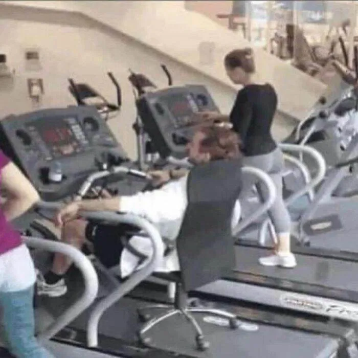 225493518 1642267715967292 497502556790231797 N 65F433671800E 700