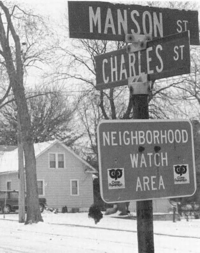 Really Funny Signs 65E19E5D8F3F2 700