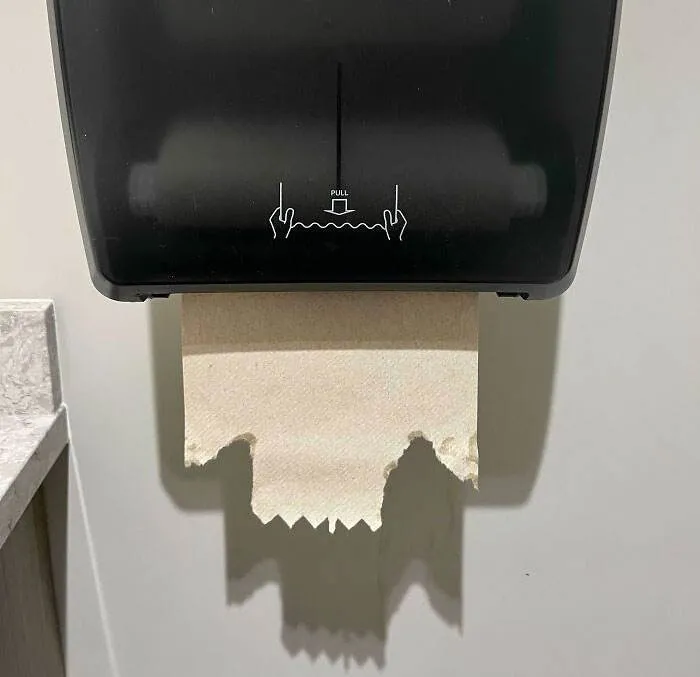 30 Extremely Frustrating Scenarios That Everyone Can Totally Understand