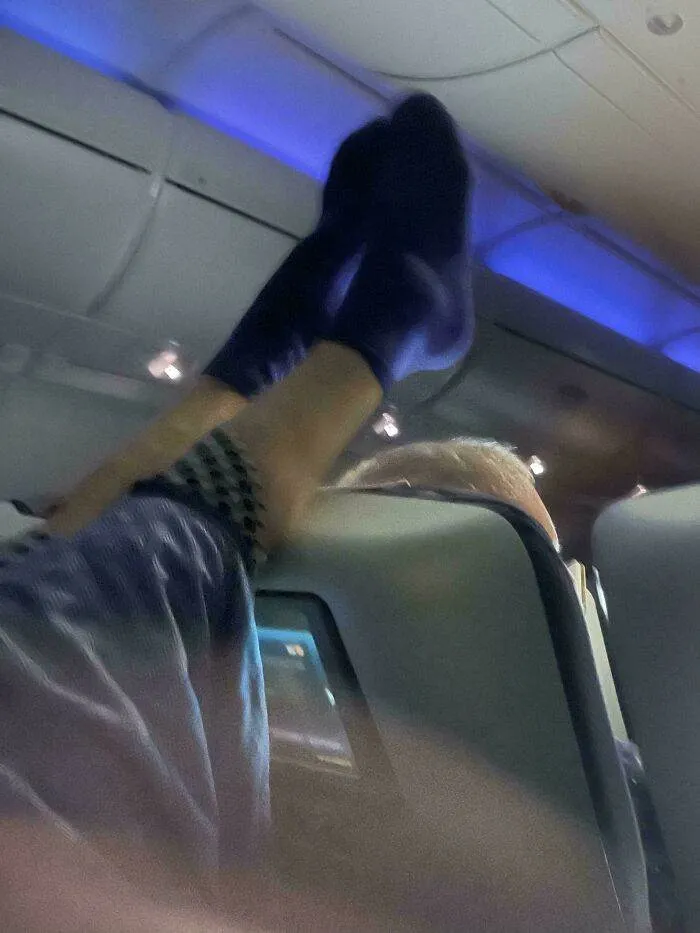 6666Aa443F3E7 Tdufx7240Vyc1 Jpeg 700