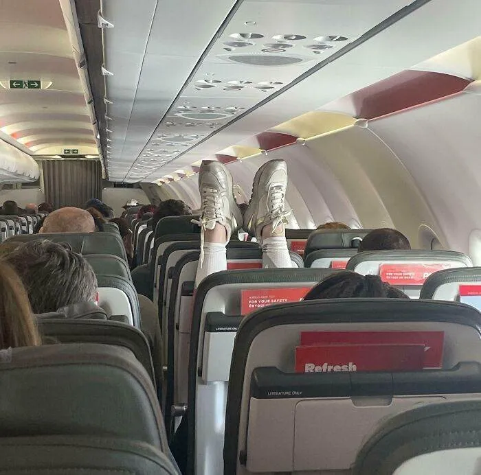 6666F42703Bf5 Entitled Main Character Posts