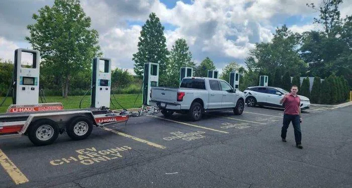 6666F4Cb815D7 Entitled Main Character Posts