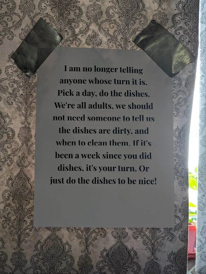 6668128D4A981 Exchanging Passive Aggressive Notes