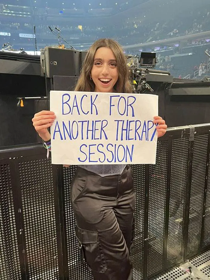 Funny Fan Signs Posters 23 664Efc41Ac5A4 700