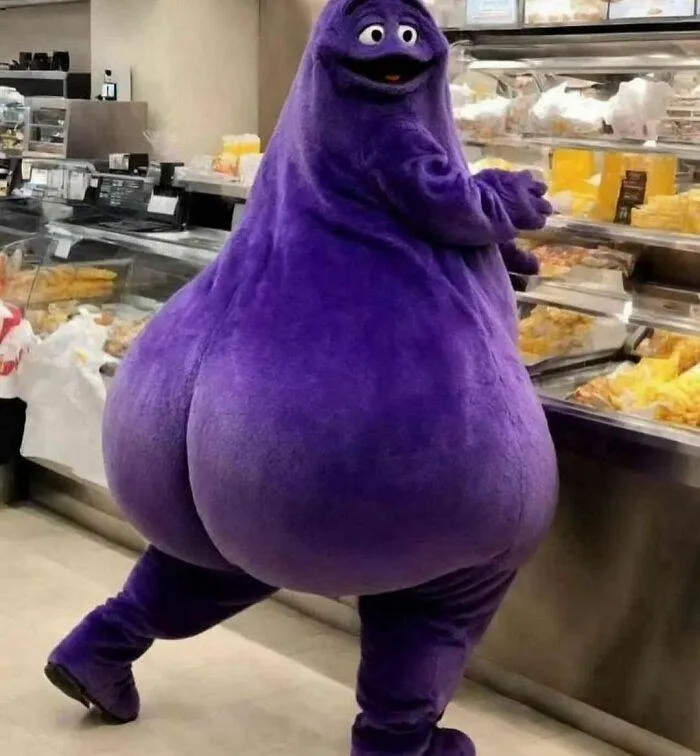 C Mwfyynvzn Png 700