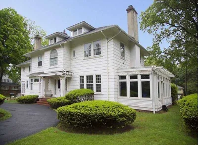 04 111 Year Old Mansion For Just 10