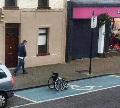 30 Of The Strangest LaughInducing Signs Spotted In Public