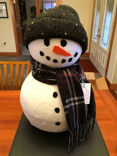 30 Epic Times People Came Up With Creative Ways To Wrap Christmas Gifts