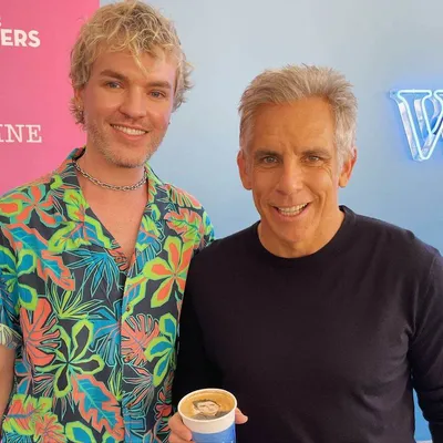 This Barista Is Painting Portraits Of Celebrities In Cafe And Surprises Them 64A563Bed6E25 880