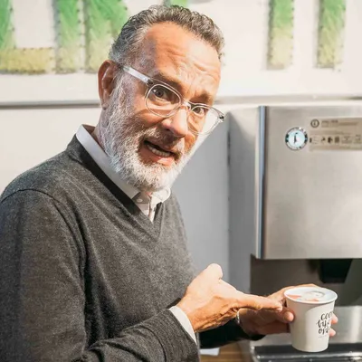 This Barista Is Painting Portraits Of Celebrities In Cafe And Surprises Them 64A568E2A3D16 880