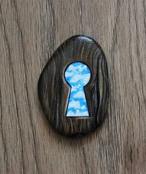 Painted Rock Ideas Easy Keyhole