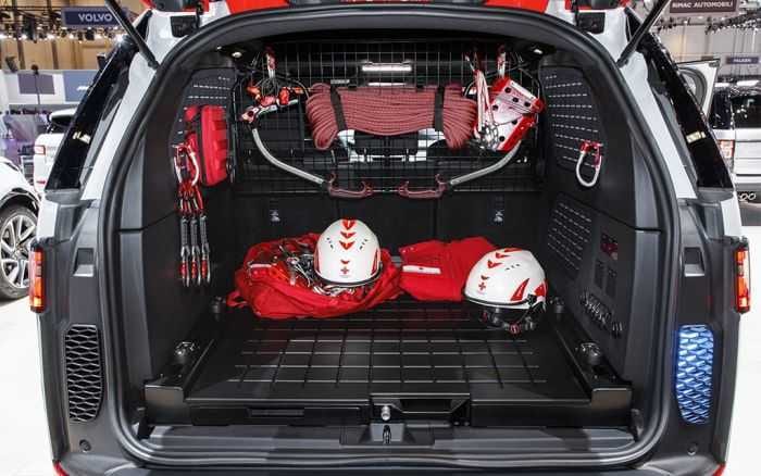 Project Hero Special Edition Rescue Land Rover 504