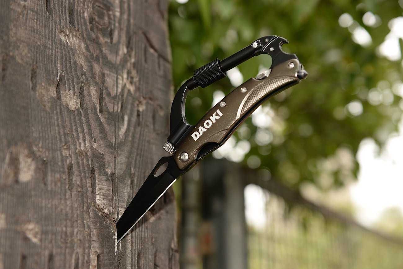 The Knife Demonstrates Tough Stainless Steel Build