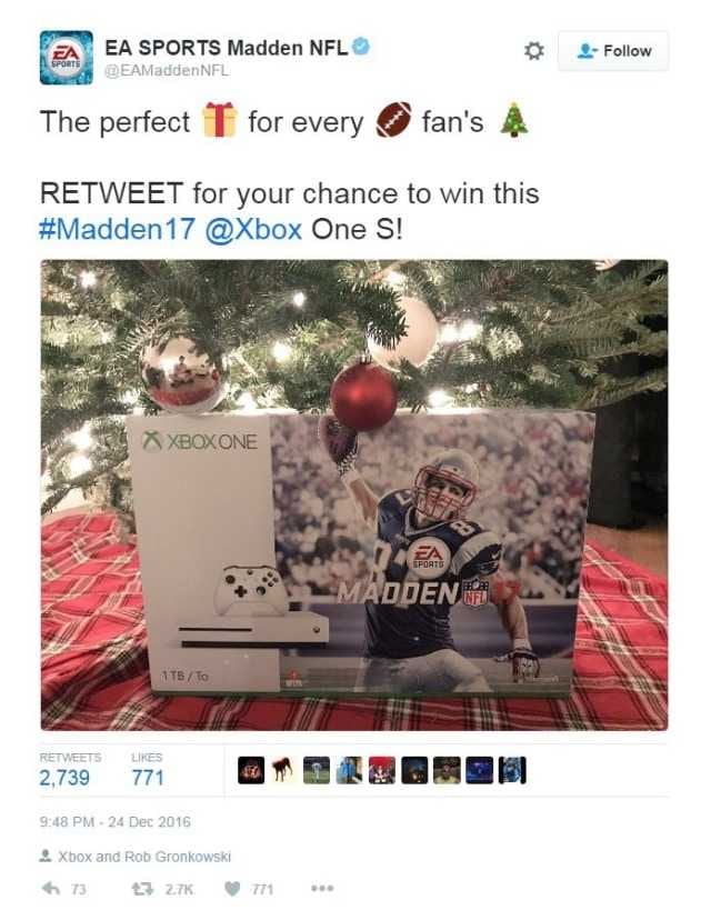Ea1 Christmas Fails Still In Underwear