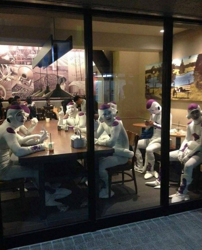 30 Weirdly Funny Unexplained Japanese Pictures With Out Any Context