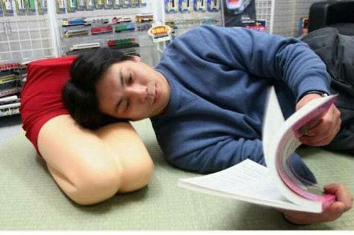 30 Weirdly Funny Unexplained Japanese Pictures With Out Any Context
