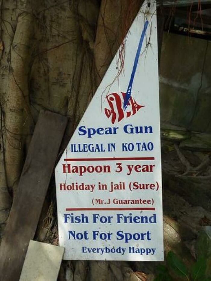 30 Hilariously Incorrect English Texts Found On Signs