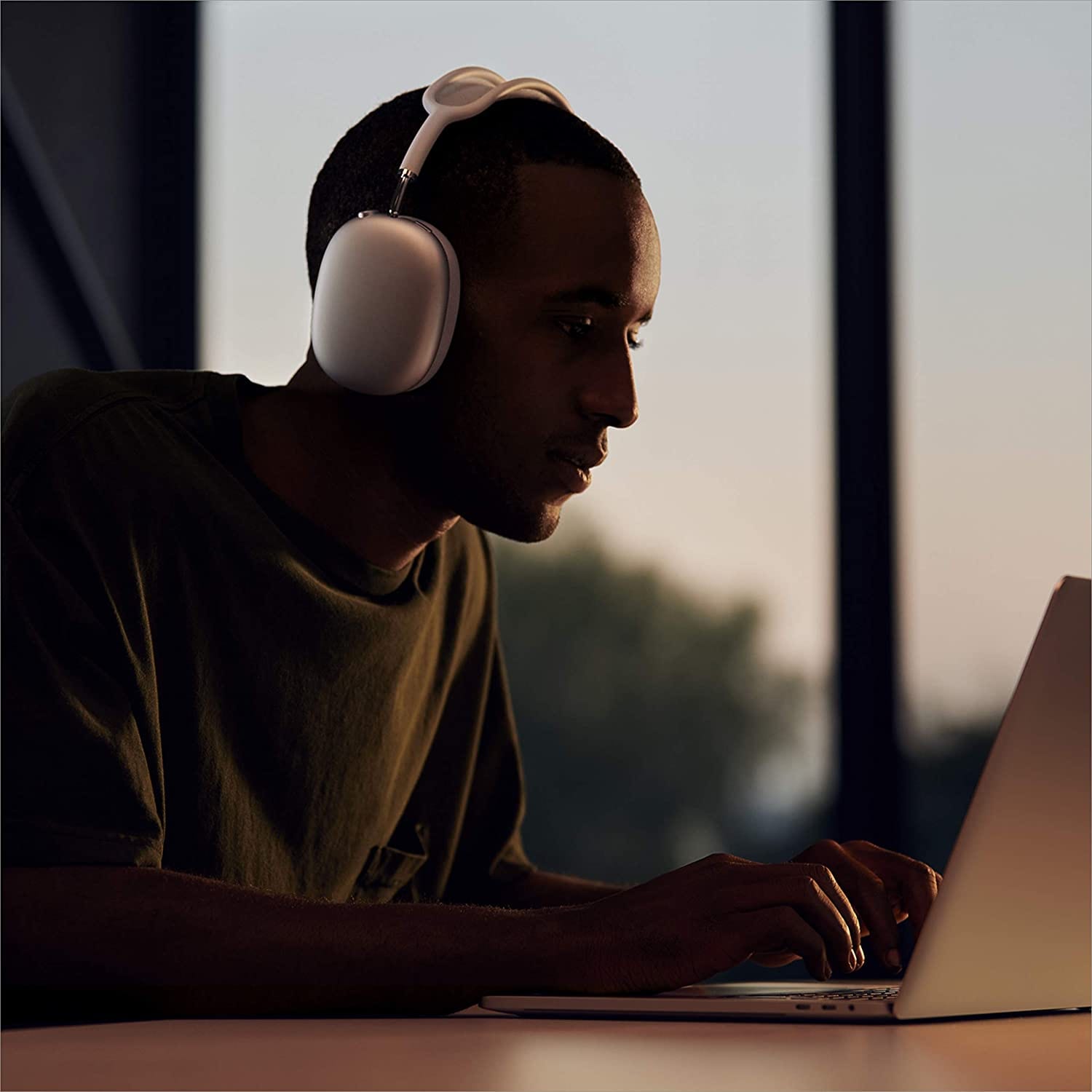 The 1 And Only, All New And Stylish Apple Airpods Max
