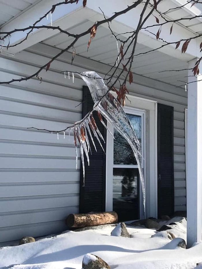 30 Extreme Times People Experienced A Serious Case Of Pareidolia I