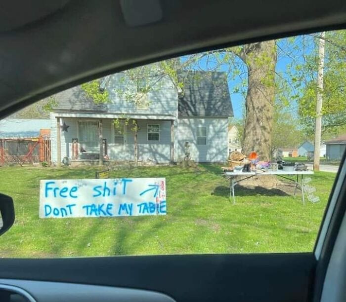 30 Epic Signs That Are So Funny They Don't Even Seem Real
